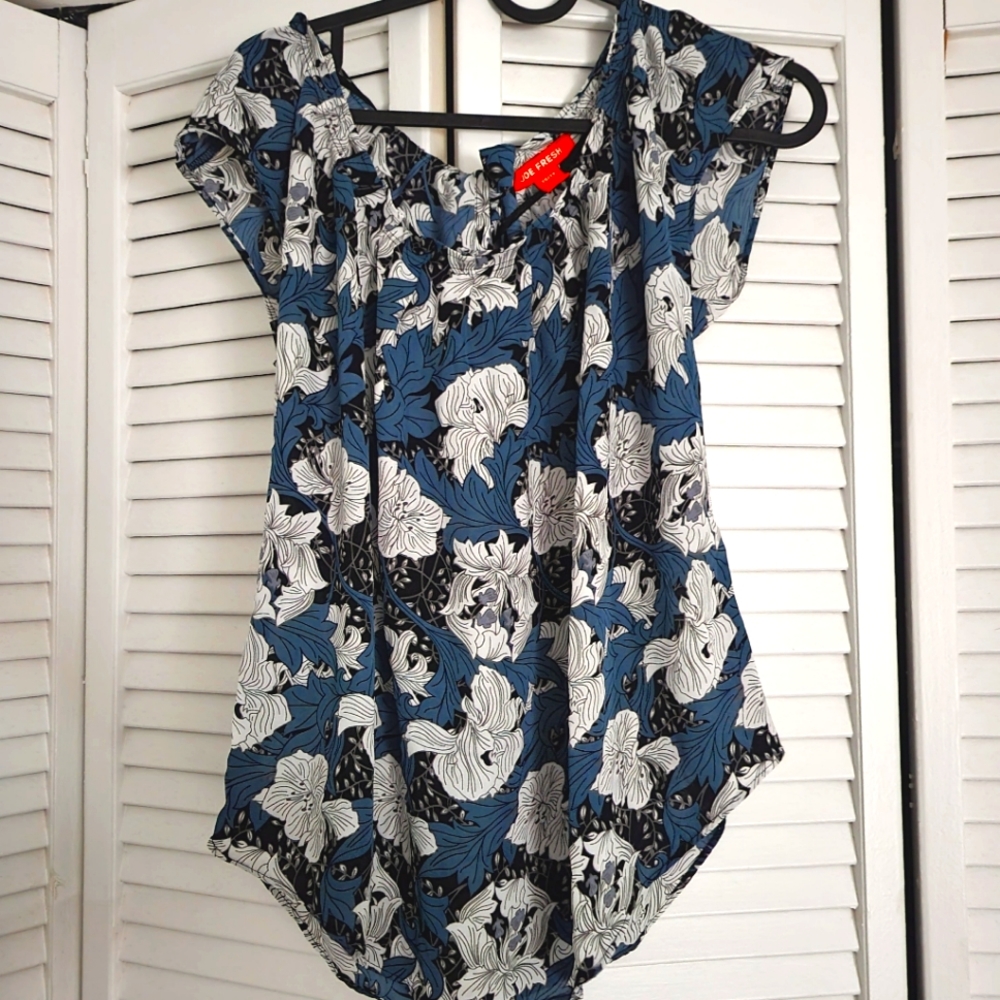 Joe fresh  XS flowery printed blouse